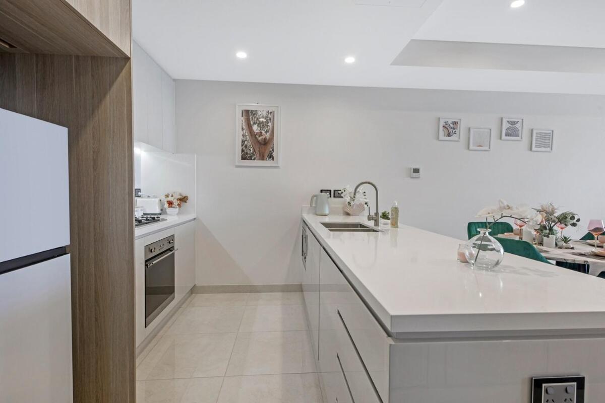 2 Bedroom In The Heart Of South Sydney